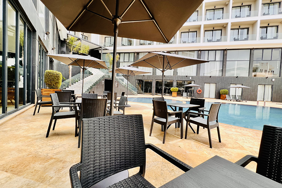 Dominium Snack Pool Bar